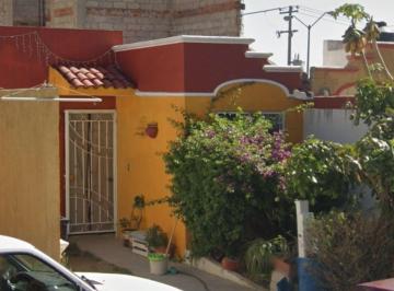 Casa en Venta de 2 habitaciones Fraccionamiento Paseo de la Cañada · Casa en Remate Jacaranda Nte Paseo de Las Cañadas Jal!