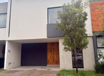 Casa en condominio de 3 habitaciones, Zapopan · Casa en Renta Altanza Soare 3