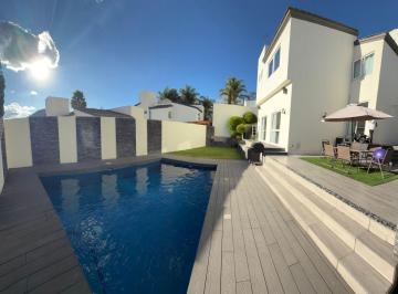 Departamento de 3 habitaciones, Atizapán de Zaragoza · Preciosa Casa con Alberca con Espacios Amplios