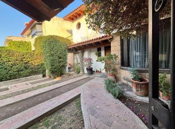 Casa de 3 habitaciones, Querétaro · Casa en Venta en Fraccionamiento Claustros del Parque, Querétaro