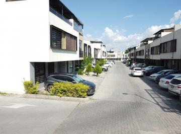 Casa en condominio de 3 habitaciones, Tlajomulco de Zúñiga · Casa en Venta en Real del Valle, Coto Fuente de La Reina
