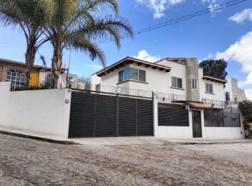 Casa de 3 habitaciones, Tequisquiapan · Casa en Venta — 2 Niveles | Col. Hacienda Grande, Tequisquiapan