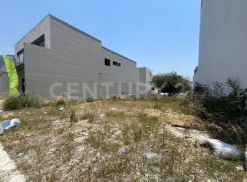 Casa · 415m² · 4 Recámaras · Casa en Venta Ubicada en Mítica Residencial