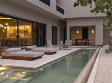 Villa · 1230m² · 5 Recámaras · Villa en Aldea Zama