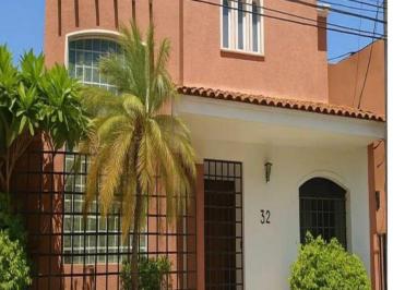 Casa de 5 habitaciones, Acapulco de Juárez · ¡Gran Oportunidad! Casa de Recuperación Bancaria por Debajo del Valor de Mercado