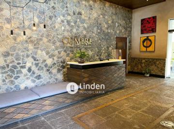 Oficina · 368m² · 6 Estacionamientos · Oficina en Renta en Edificio Cumbre, Zona San Bernardino Tlaxcalancingo, Puebla.