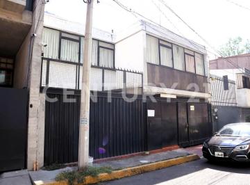 Casa · 276m² · 4 Recámaras · 2 Estacionamientos · Casa en Venta en Merced Gómez, Álvaro Obregón, Cdmx