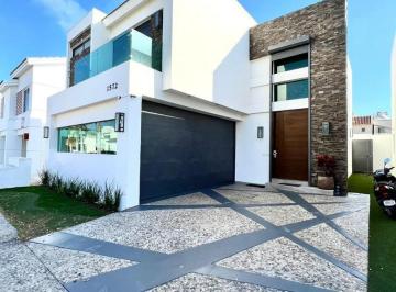 Casa · 3 Recámaras · Casa en Fraccionamiento El Cid