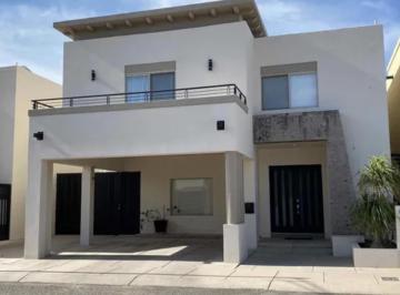 Casa de 3 habitaciones, Hermosillo · Casa en La Verbena, Hermosillo