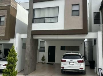 Casa de 4 habitaciones, García · Casa en Renta en Porto Cumbres, en García, Nuevo León
