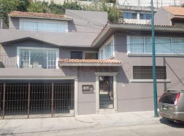 Casa uso de suelo de 8 habitaciones, Huixquilucan · Casa Para Oficinas en Lomas de Tecamachalco