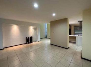 Casa de 3 habitaciones, Morelia · Se Renta Casa en Rincon de La Montaña