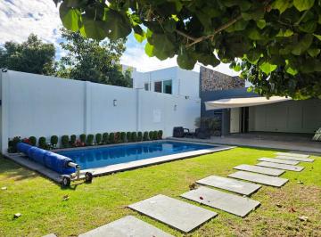 Terreno / Lote , Zapopan · Terraza con Alberca en Venta en La Haciendita