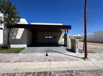 Casa de 3 habitaciones, León · Casa Nueva en Venta en La Campiña del Bosque de un Piso con 3 Recamaras