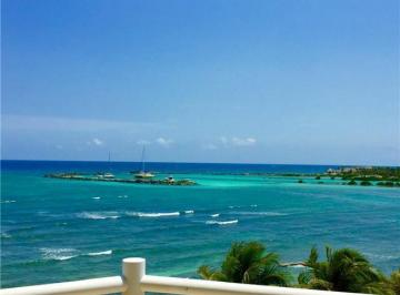 Departamento · 200m² · 3 Recámaras · 1 Estacionamiento · Departamento - Puerto Aventuras