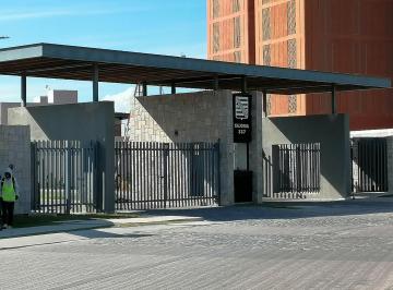 Terreno / Lote · Venta de Terreno en Hacienda Carlota - (4)
