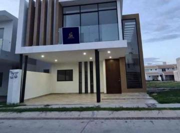 Casa de 3 habitaciones, León · Casa en Venta en Residencial Tabachines con 3 Recamaras y 3 Baños
