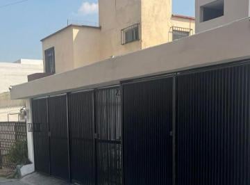Casa de 3 habitaciones, Naucalpan de Juárez · Hermosa Casa en Venta Remodelada