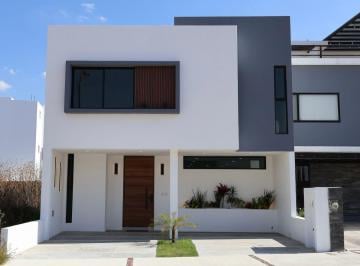Casa de 3 habitaciones, Corregidora · Vive La Tranquilidad con Estilo - Cañadas del Arroyo