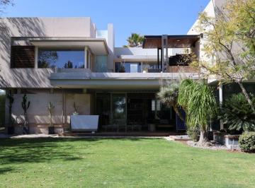 Casa de 4 habitaciones, Querétaro · El Encanto de un Gran Jardin en El Campanario, Querétaro