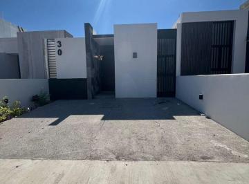Casa de 2 habitaciones, Colima · Casa en Venta 2 Recamaras 2 Baños en Zona Norte de Colima Fraccionamiento Punto Rioja