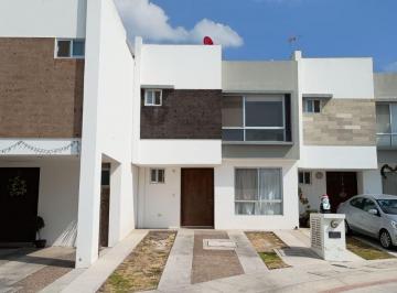 Casa en condominio de 3 habitaciones, El Marqués · En Venta Casa Zakia 127 m² Terreno, 3 Recámaras Impecable, a Negociar Solo Contado!