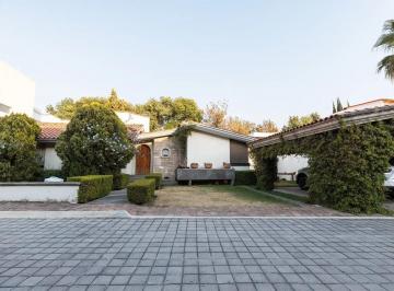 Casa · 420m² · 3 Recámaras · 6 Estacionamientos · Casa en Venta, Santa Gema Residencial, Camino Real, Puebla