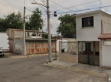 Casa de 3 habitaciones, Toluca · Venta de Cosa en Villas Santin Estado de Mexico