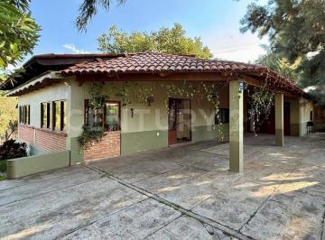 Casa · 260m² · 4 Recámaras · 5 Estacionamientos · Casa en Venta en La Primavera, Ignacio Aldama 09,manzana 5, Zapopan, Jal.