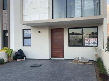 Casa de 4 habitaciones, Morelia · Fraccionamiento Privado, Casa por Policia y Transito