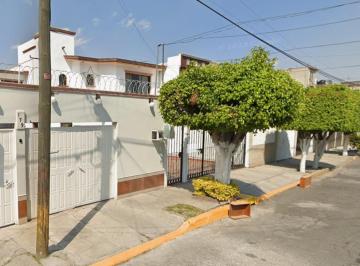 Casa de 3 habitaciones, Nezahualcóyotl · Venta de Casa en Valle de Aragón 1 Secc Estado de México