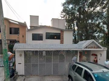 Casa en Venta de 4 habitaciones  · Venta de Casa en Jardines de Satélite Estado de México