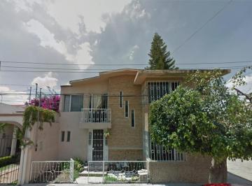 Casa de 4 habitaciones, Irapuato · Venta de Casa en La Colonia Moderna Irapuato Guanajuato
