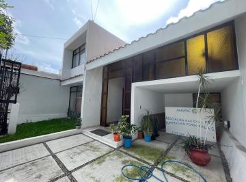 Casa · 195m² · 3 Recámaras · 1 Estacionamiento · Casa en Venta en San Juan El Rio Queretaro
