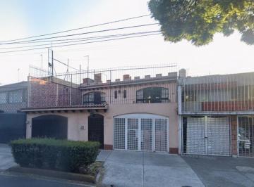 Casa de 4 habitaciones, Coyoacán · Vendo Casa 302 m² 4 Recamaras Canal de Miramontes Col Educacion