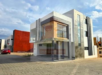 1 · Casa Inteligente en Venta en Fraccionamiento Altana, Zona Atrás de Plaza San Diego