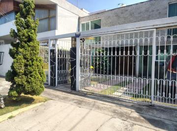 Casa de 3 habitaciones, Naucalpan de Juárez · Pequeña Casa en Renta – Cd. Satélite