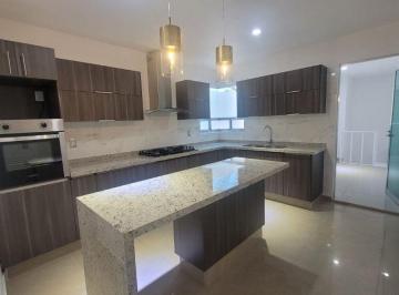 Casa de 4 habitaciones, Querétaro · Casa en Renta Juriquilla, Querétaro