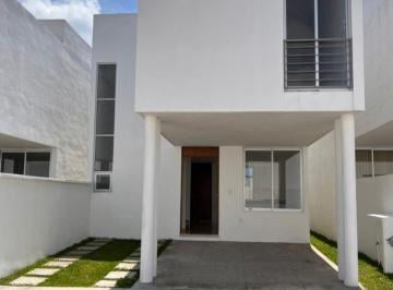 Casa de 3 habitaciones, Orizaba · Venta de Casa en Orizaba, Veracruz Fracc. Habitat con Caseta de Vigilancia 24hrs