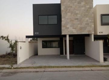 Casa de 3 habitaciones, León · Casa en Venta en Mayorca Residencial Frente a Area Verde con 3 Recamaras