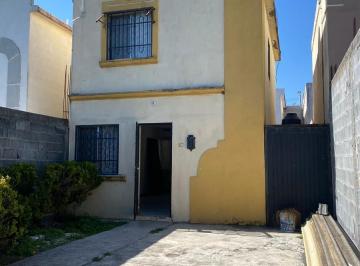 Casa · 95m² · 2 Recámaras · 2 Estacionamientos · Casa en Paseo de Las Fuentes