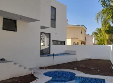 Casa en condominio de 4 habitaciones, Zapopan · Residencia de Lujo en Valle Real – Diseño, Amplitud y Exclusividad