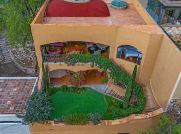 Casa de 3 habitaciones, San Miguel de Allende · Casa con Vistas a La Parroquia Desde Todas Las Habitaciones, con Fácil Acceso Caminando Al Centro.