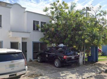 Casa de 2 habitaciones, Solidaridad · Casa en Remate Islas Marinas 9 Solidaridad Playa del Carmen Quintana Roo!