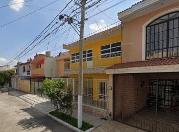 Casa de 3 habitaciones, Guadalajara · Venta de Casa en Colonia Monunmental Guadalajara Jalisco
