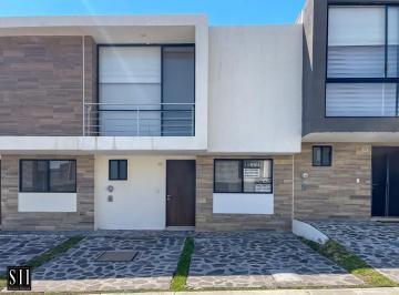 Casa de 3 habitaciones, Querétaro · Casa Venta o Renta El Refugio, Condominio, Amenidades, Todos Los Servicios, 3 Rec. 2.5 Baños, Oportu