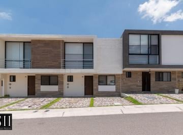 CASA VENTA O RENTA, EL REFUGIO, CONDOMINIO CON AMENIDADES, 3 RECAMARAS, 2.5 BAÑO · Casa Venta o Renta El Refugio, Condominio, Amenidades, Todos Los Servicios, 3 Rec. 2.5 Baños, Oportu