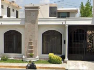 Casa de 4 habitaciones, Monterrey · Preciosa Propiedad en Contry, a 5 Min de Plkaza Villa con Excelente Ubicación