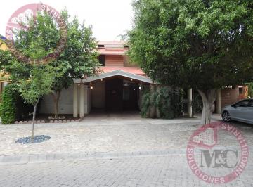 Casa · 537m² · 3 Recámaras · 3 Estacionamientos · Casa a La Venta en Condominio Residencial Pulgas Pandas Norte, Aguascalientes.