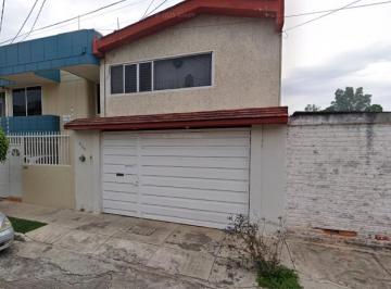 Casa de 3 habitaciones, Zamora · Casa con 3 Recámaras en Venta, 162 m² de Terreno en La Luneta